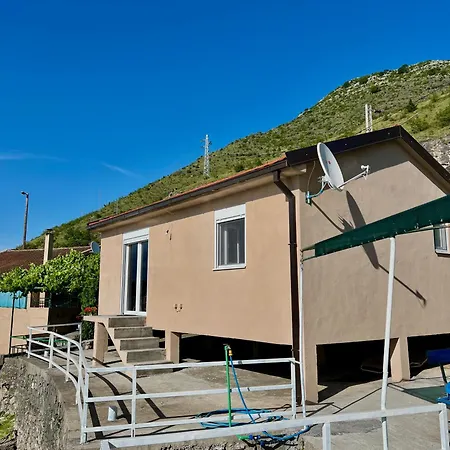 Lakeside Harmony Apartment Golubovci Exterior photo